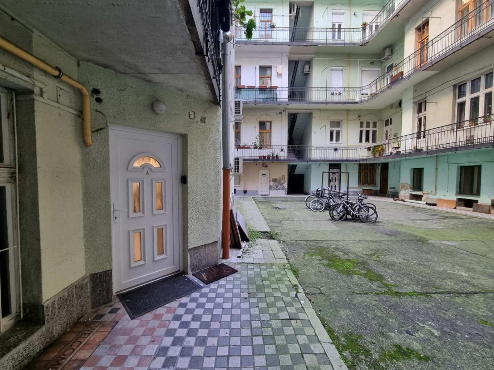 Cozy Family Apartment In Budapeşte Dış mekan fotoğraf